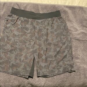 lululemon athletica Gray Camo Athletic Shorts large